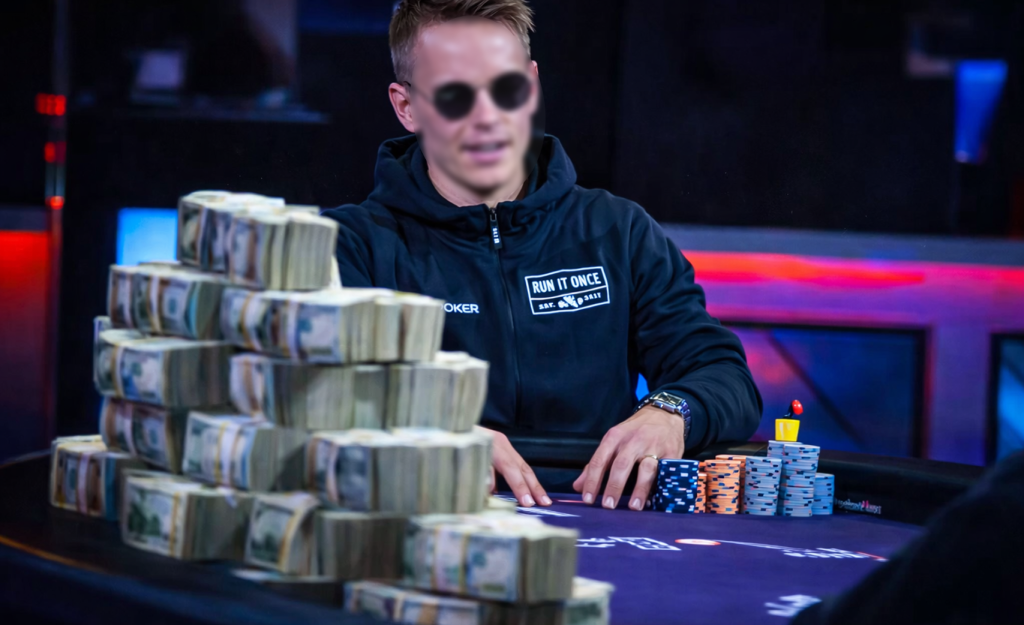 diferenca-entre-cash-game-e-torneios
